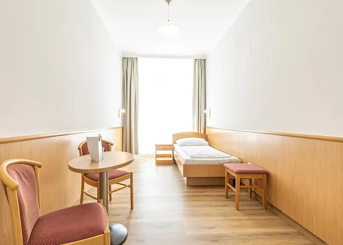Hotel-pension Fuenfhaus Відень