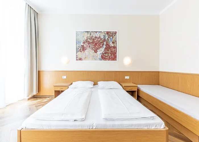 Hotel-pension Fuenfhaus 3* Відень