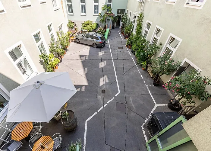 Hotel-pension Fuenfhaus Гостьовий будинок