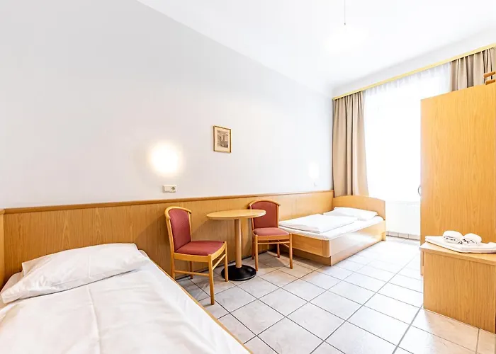 Hotel-pension Fuenfhaus 3* Відень