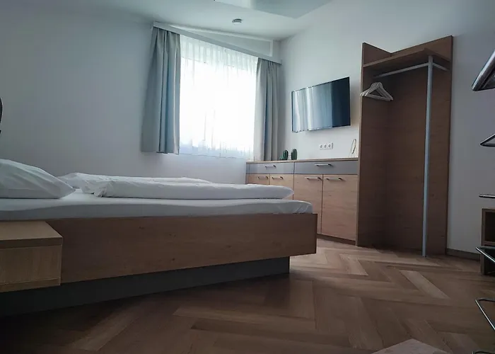 Hotel-pension Fuenfhaus Гостьовий будинок Відень