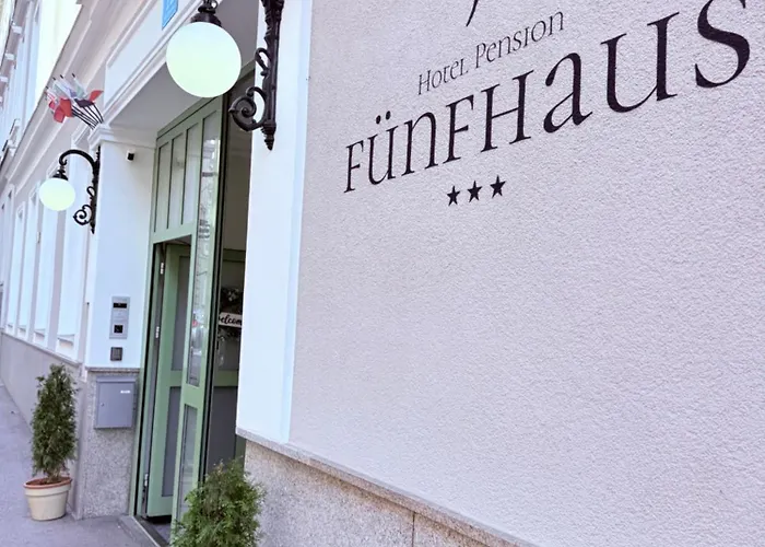 Hotel-pension Fuenfhaus