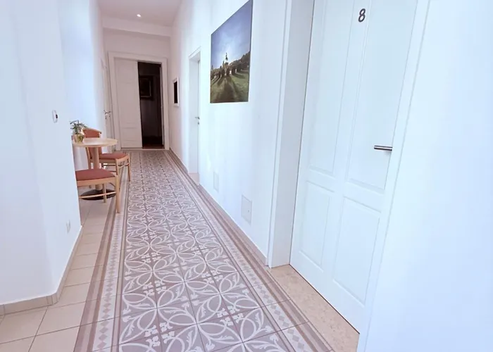 Guest house Hotel-pension Fuenfhaus Vienna