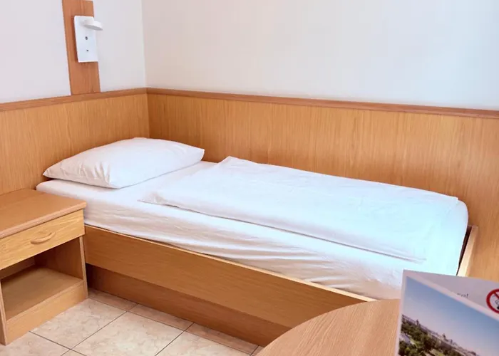 Vendégház Hotel-pension Fuenfhaus